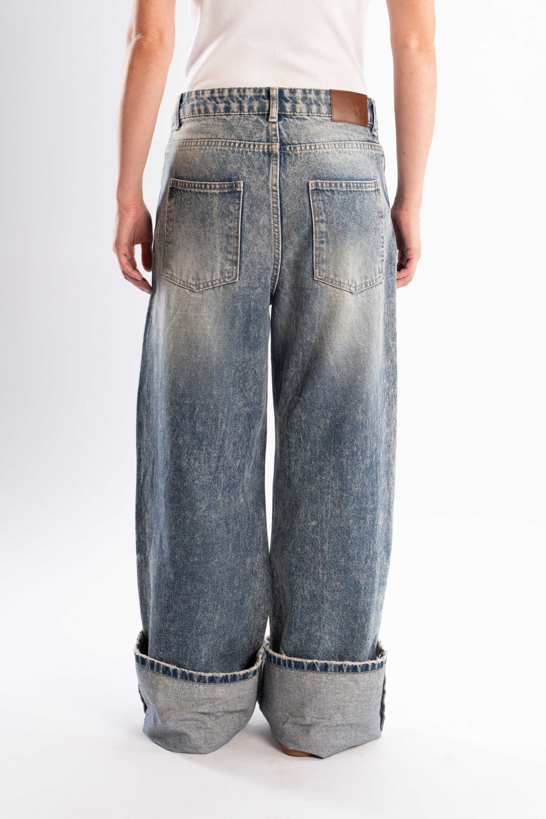 Everyday Wide Leg Jeans