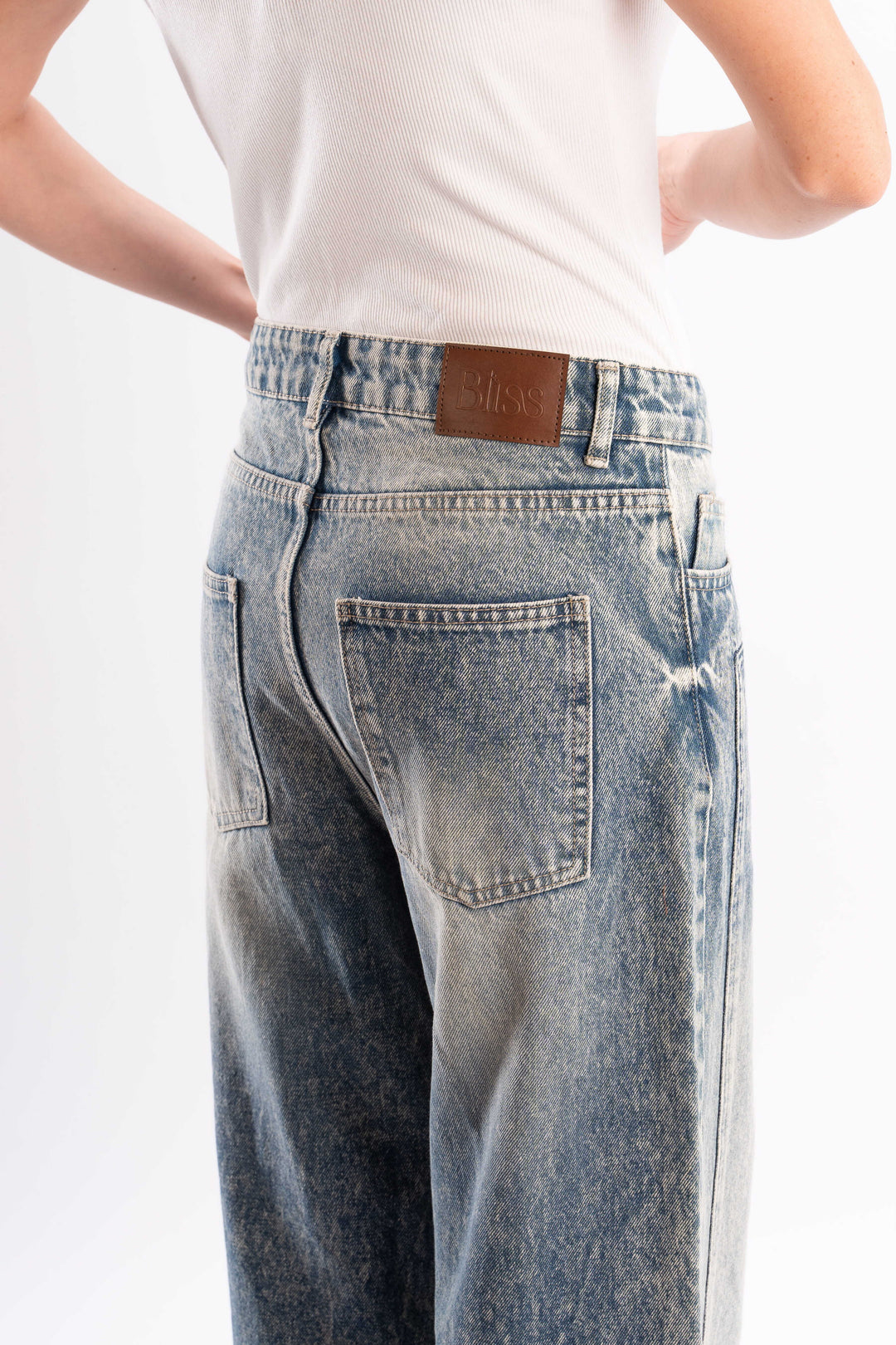 Everyday Wide Leg Jeans