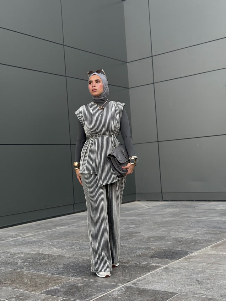 Milton Striped Set